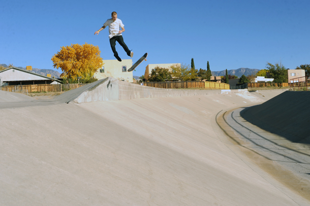 Burnout: Hot Tub Shred Machine