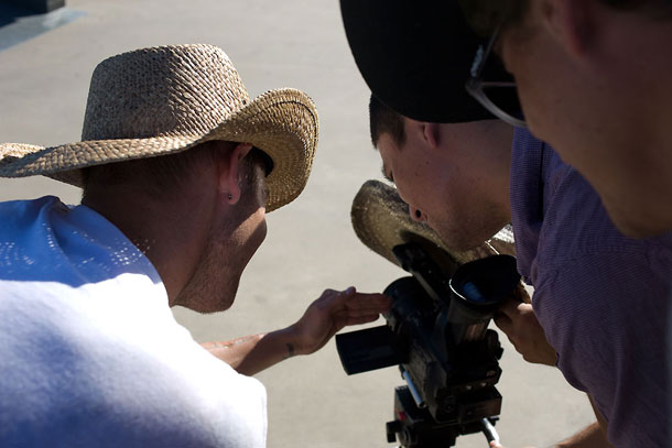 Sheckler-Benny-and-Paul-checking-up-on-Shecklers-clip-in-Dallas